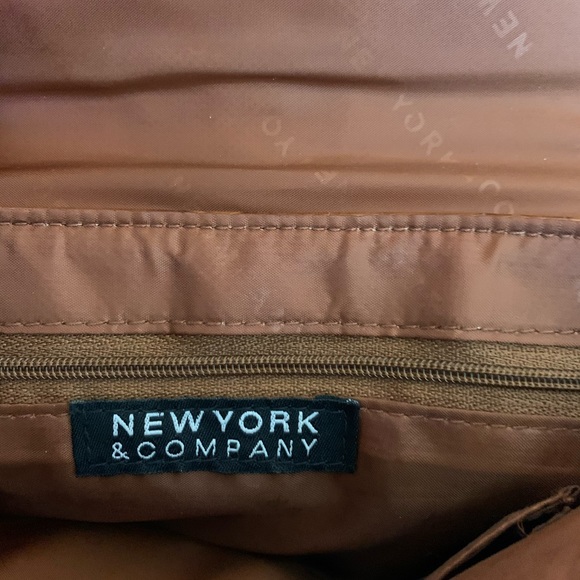 New York & Company clutch - Picture 4 of 6